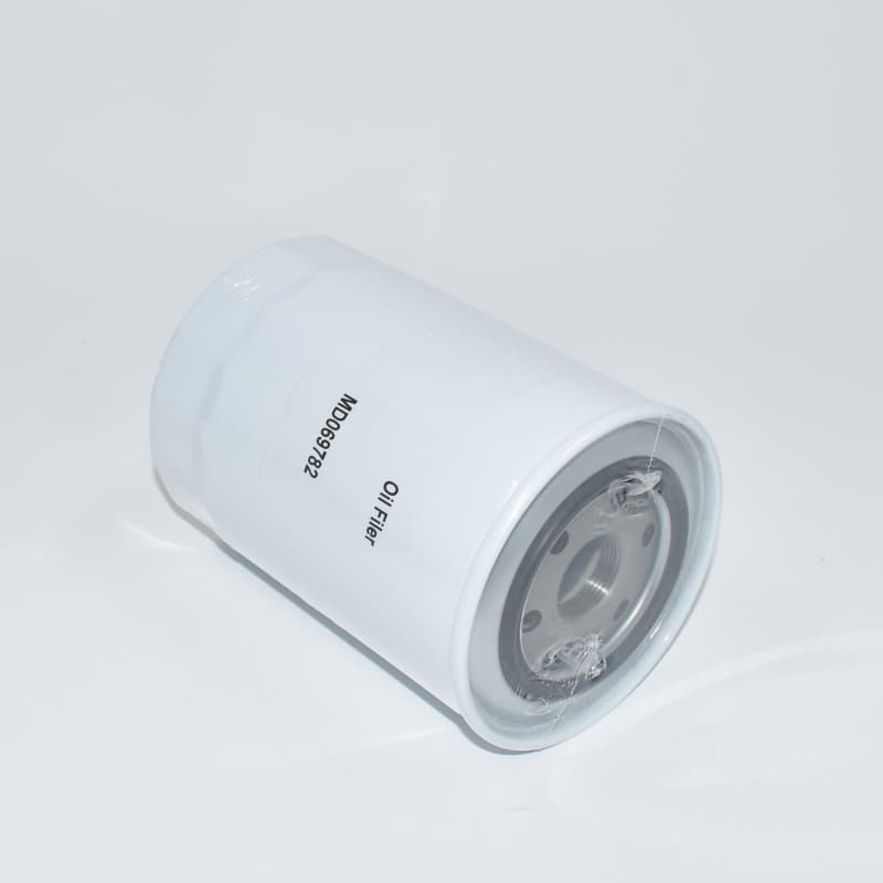 MD069782 Oil Filter for Mitsubishi and Hyundai vehicles